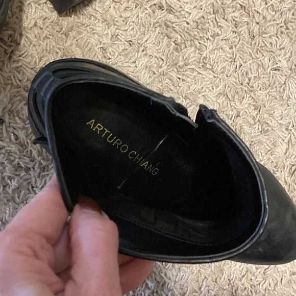 Black leather booties. - Picture 7 of 8